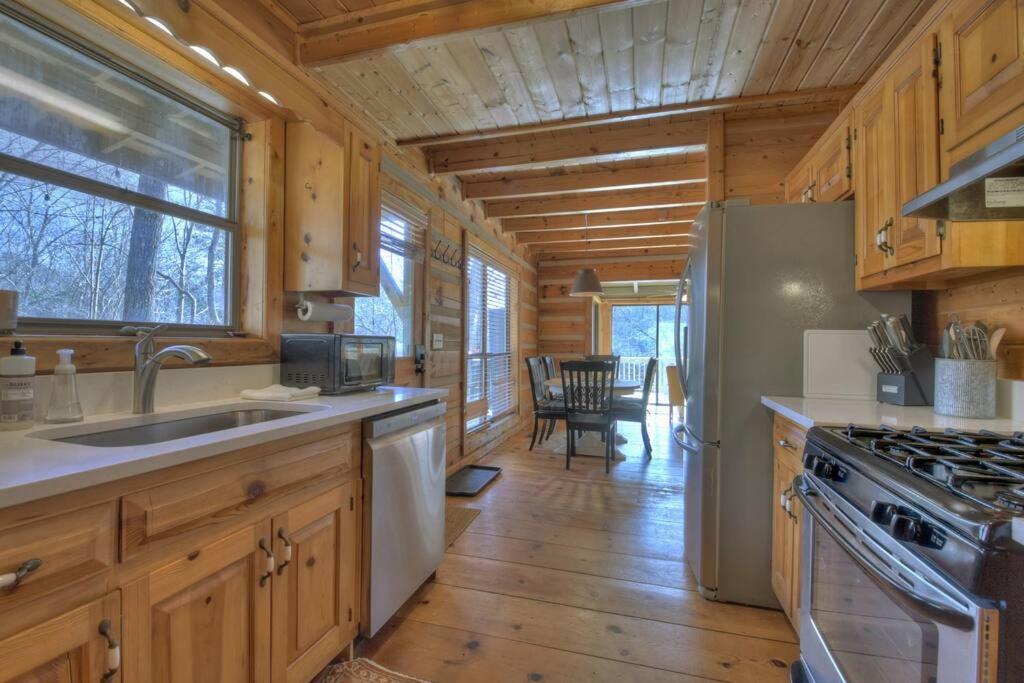 Waywish Waterfront Cabin In Blue Ridge Mountains Екстер'єр фото